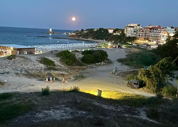 First Line Lozenez Anron Апартамент Лозенец