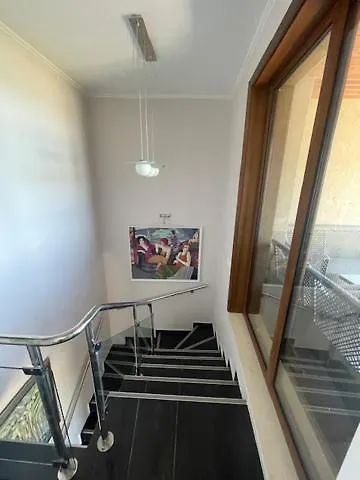 First Line Lozenez Anron Apartament