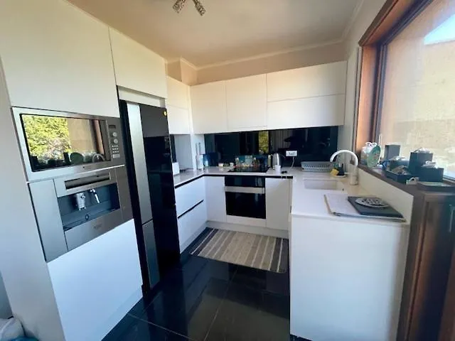 Apartament First Line Lozenez Anron